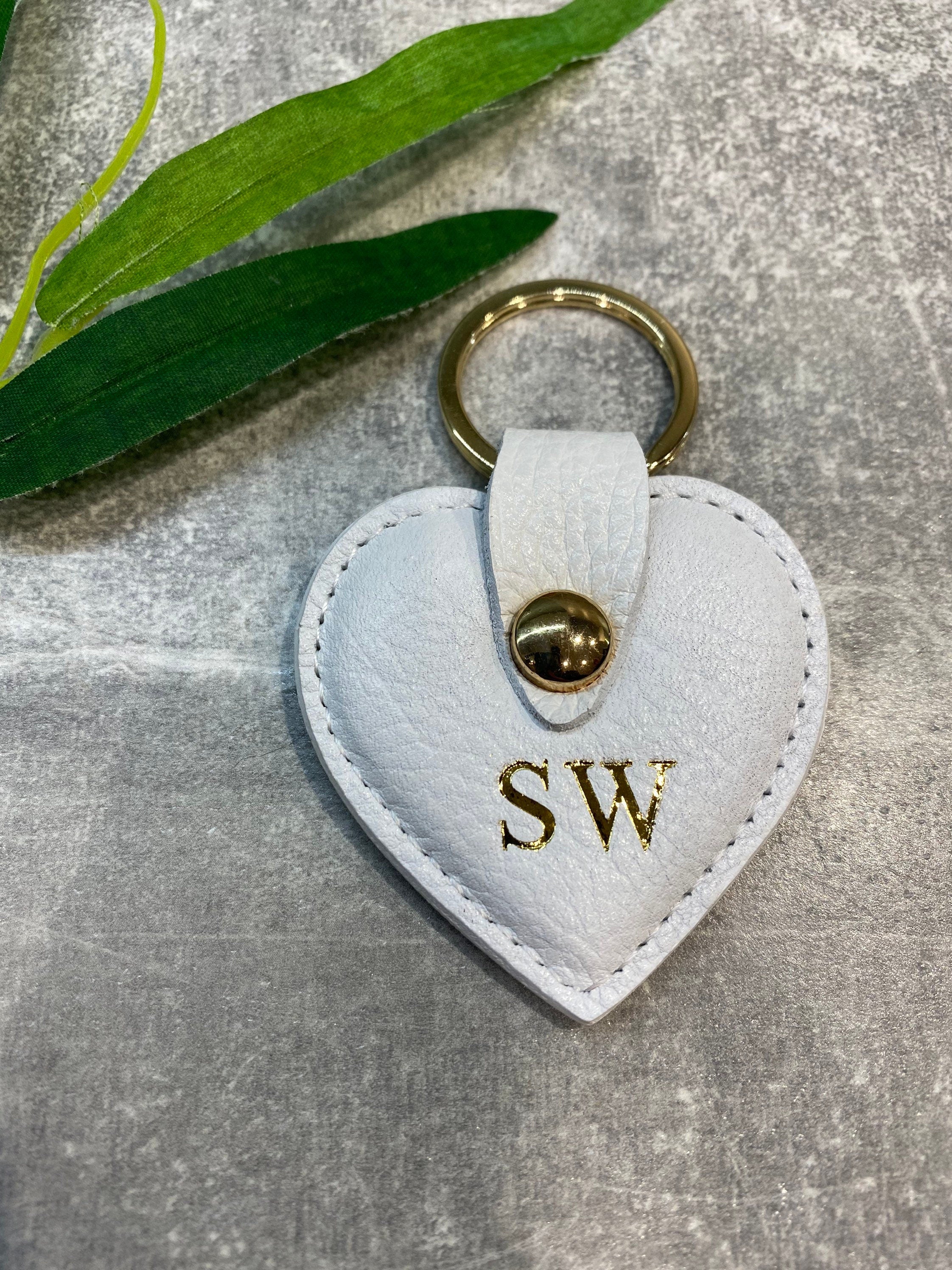 Personalized White Leather Heart Keyring: Gold Initial Charm