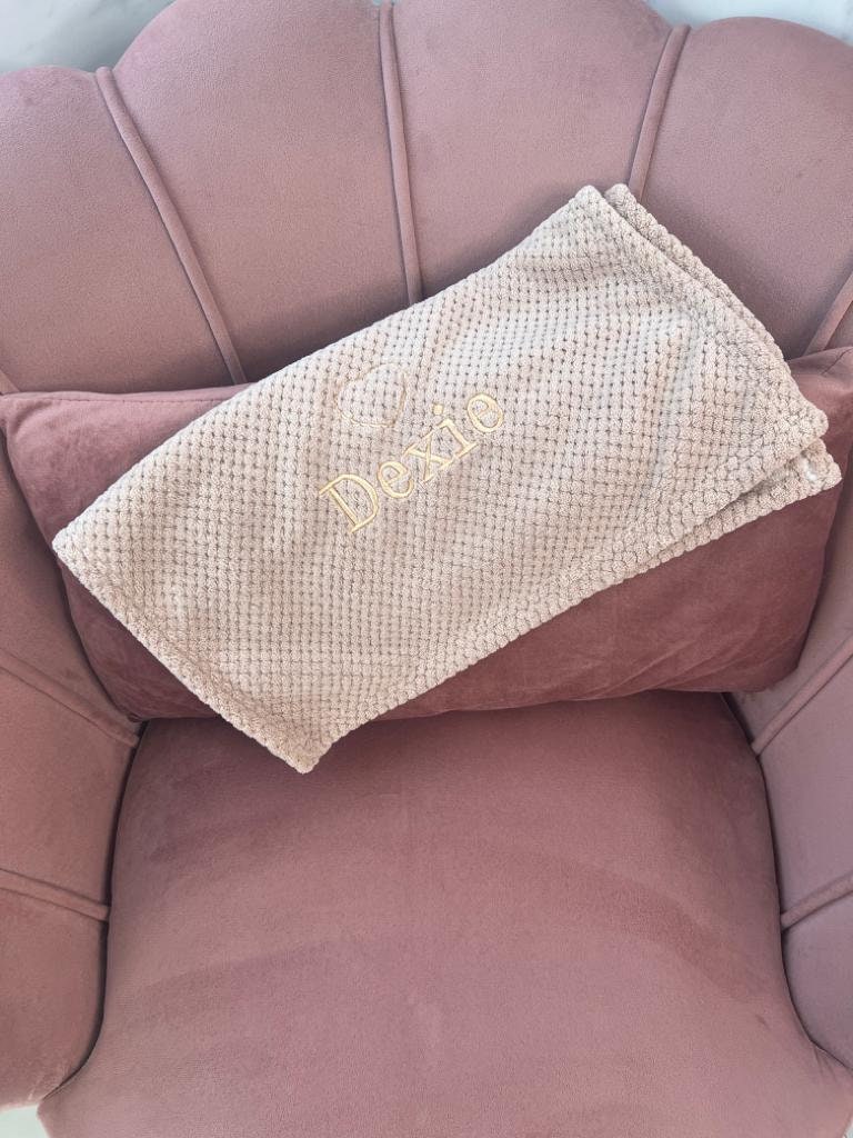 Personalized Baby Blanket: Embroidered Newborn Gift (40x80 cms)