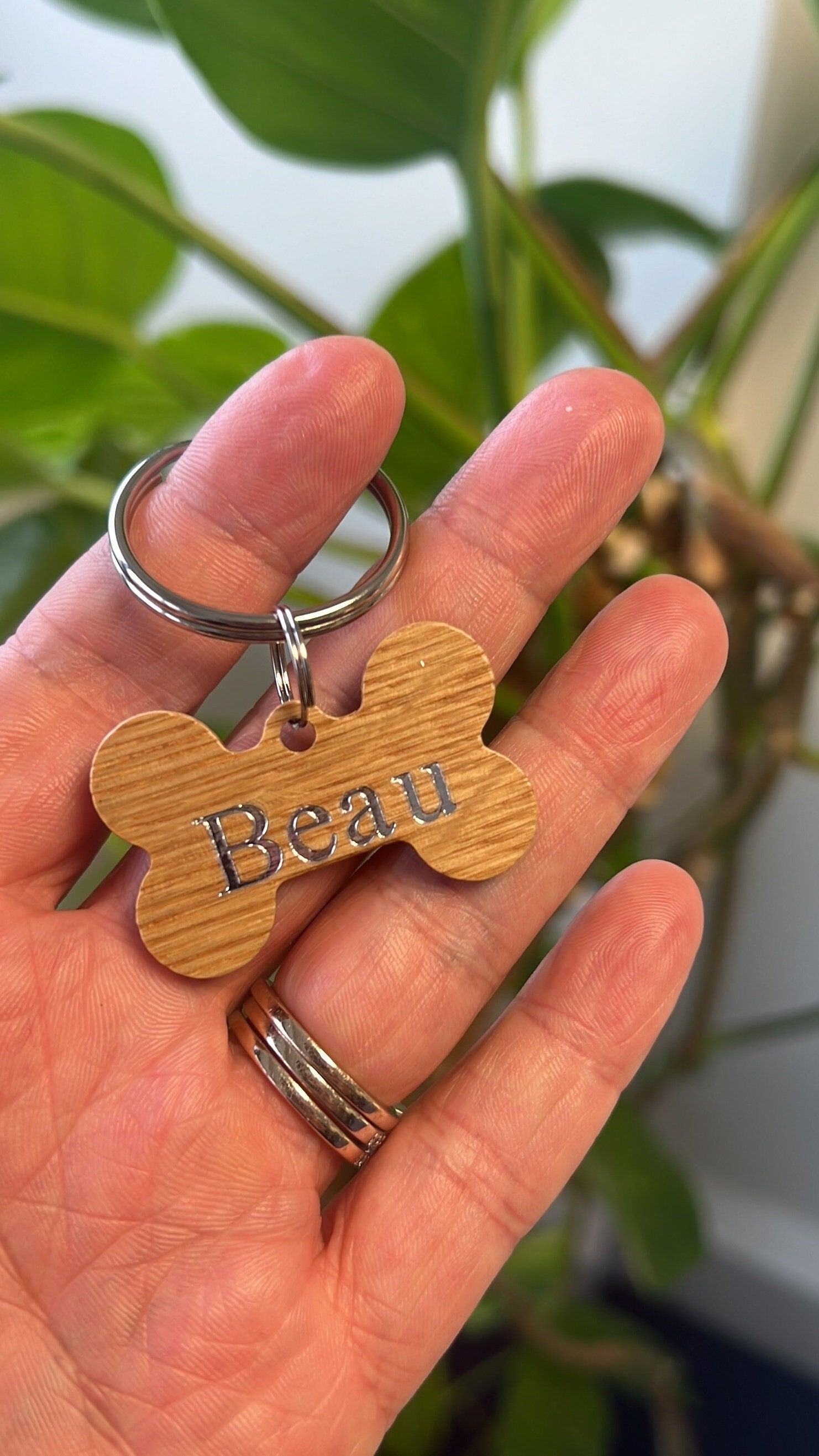 Personalised dog bone keyring | personalised with any pet name | keychain holder
