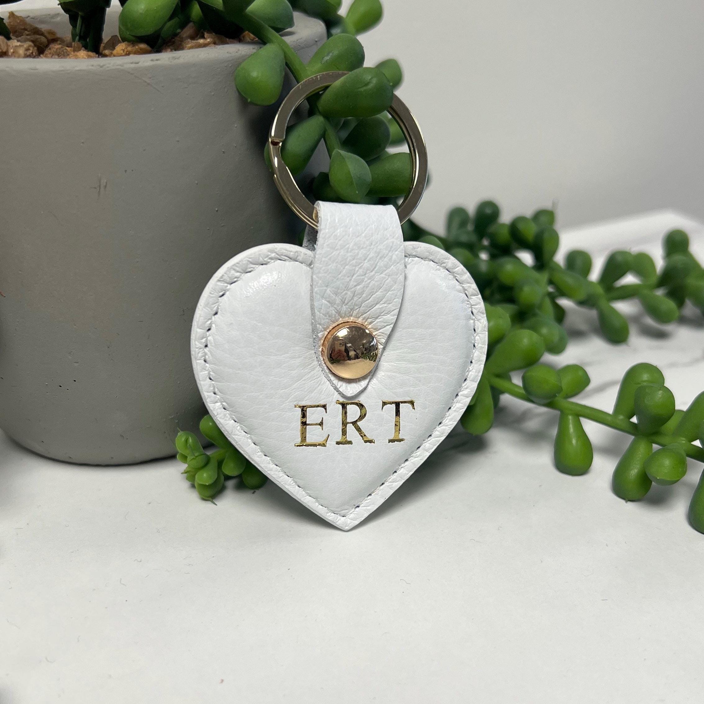 Personalized White Leather Heart Keyring: Gold Initial Charm