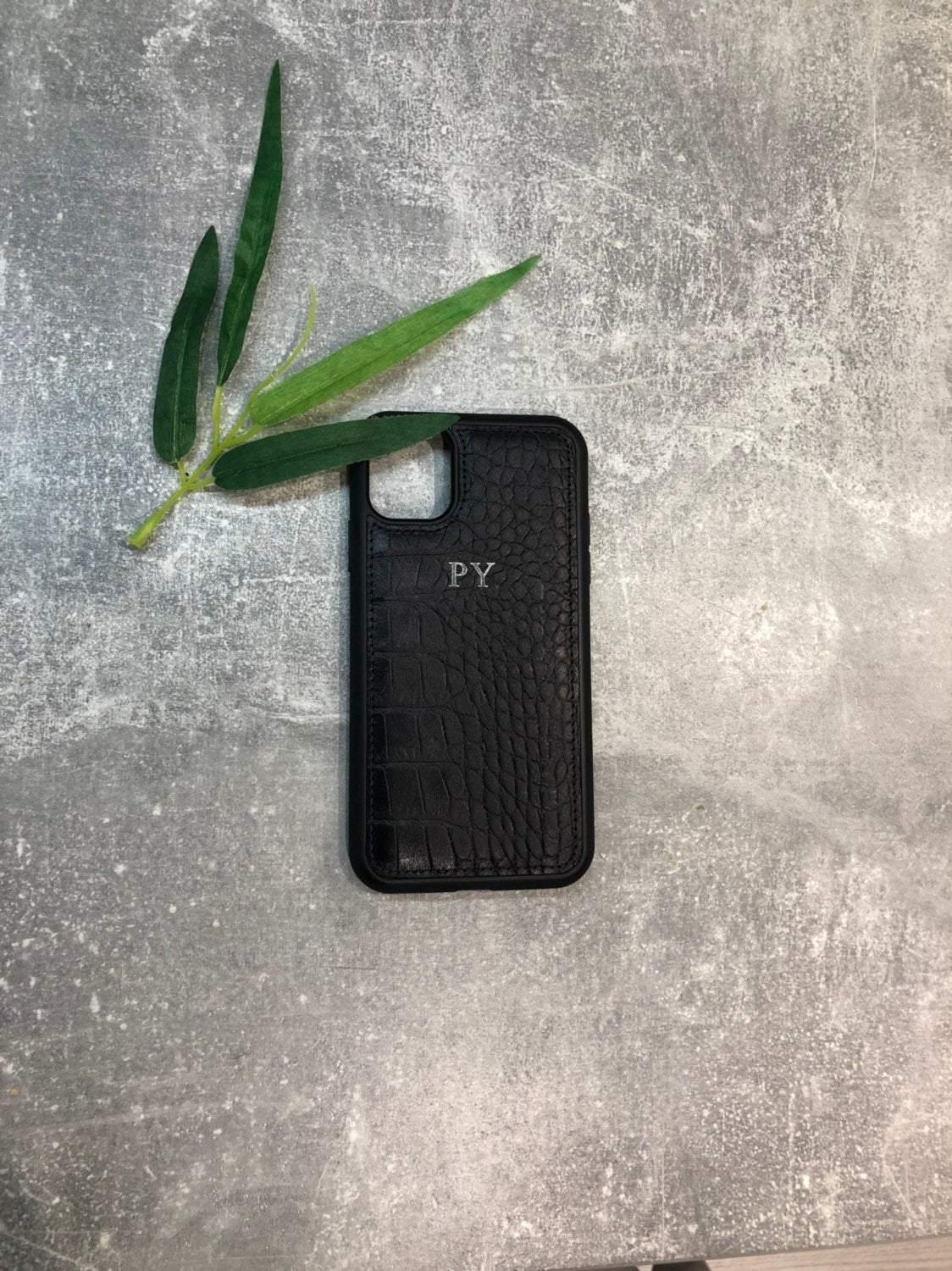 iPhone 11, 11 Pro, 11 Pro Max genuine leather phone case personalised with name or initials - PersonalisebyLisa