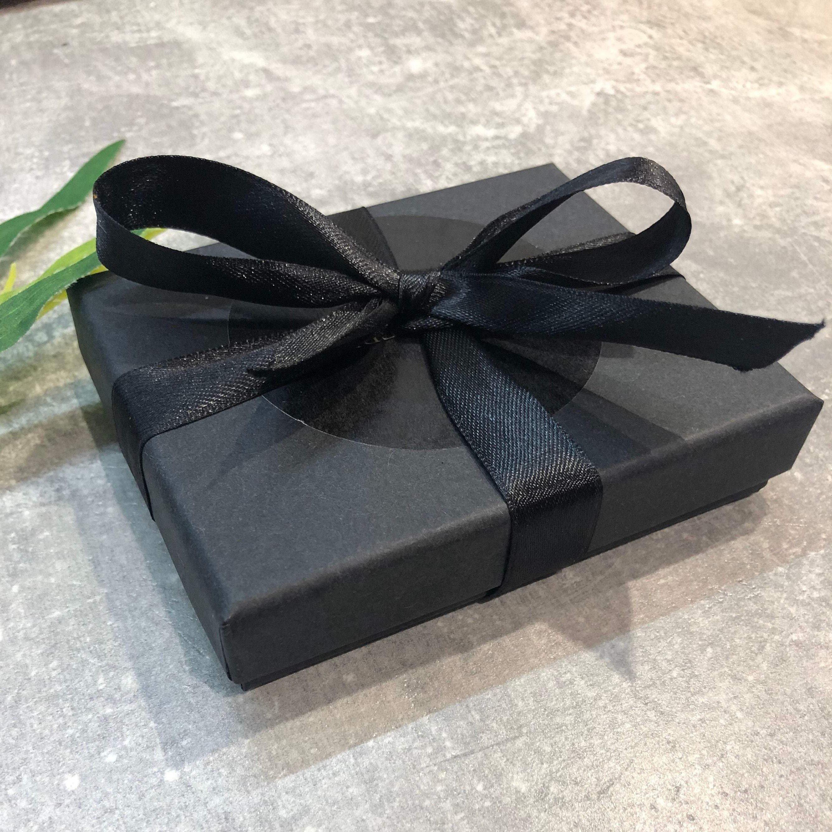 Gift box | With ribbon | Ideal for heart keyring - PersonalisebyLisa