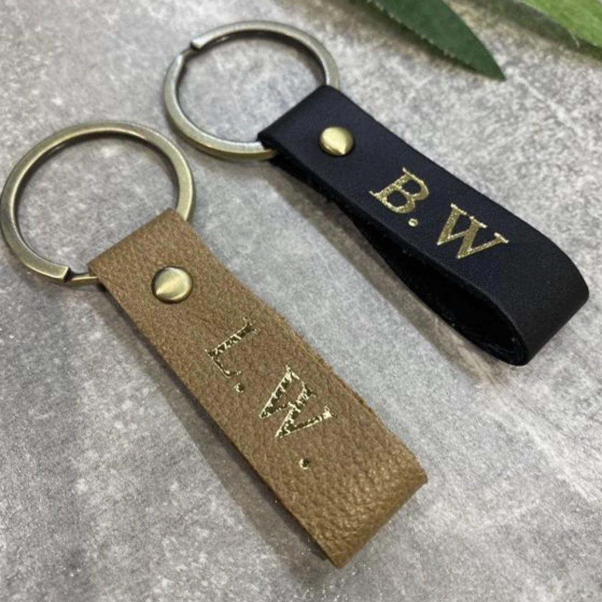 Genuine Leather keyring 4cm | personalised with initials or name - PersonalisebyLisa